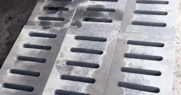 山南 芝麻灰石材沟盖板