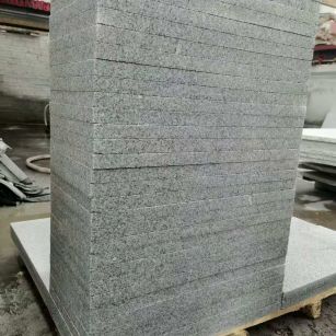 山南 花岗岩 地铺成品300*600，尺寸标准、厚薄均匀