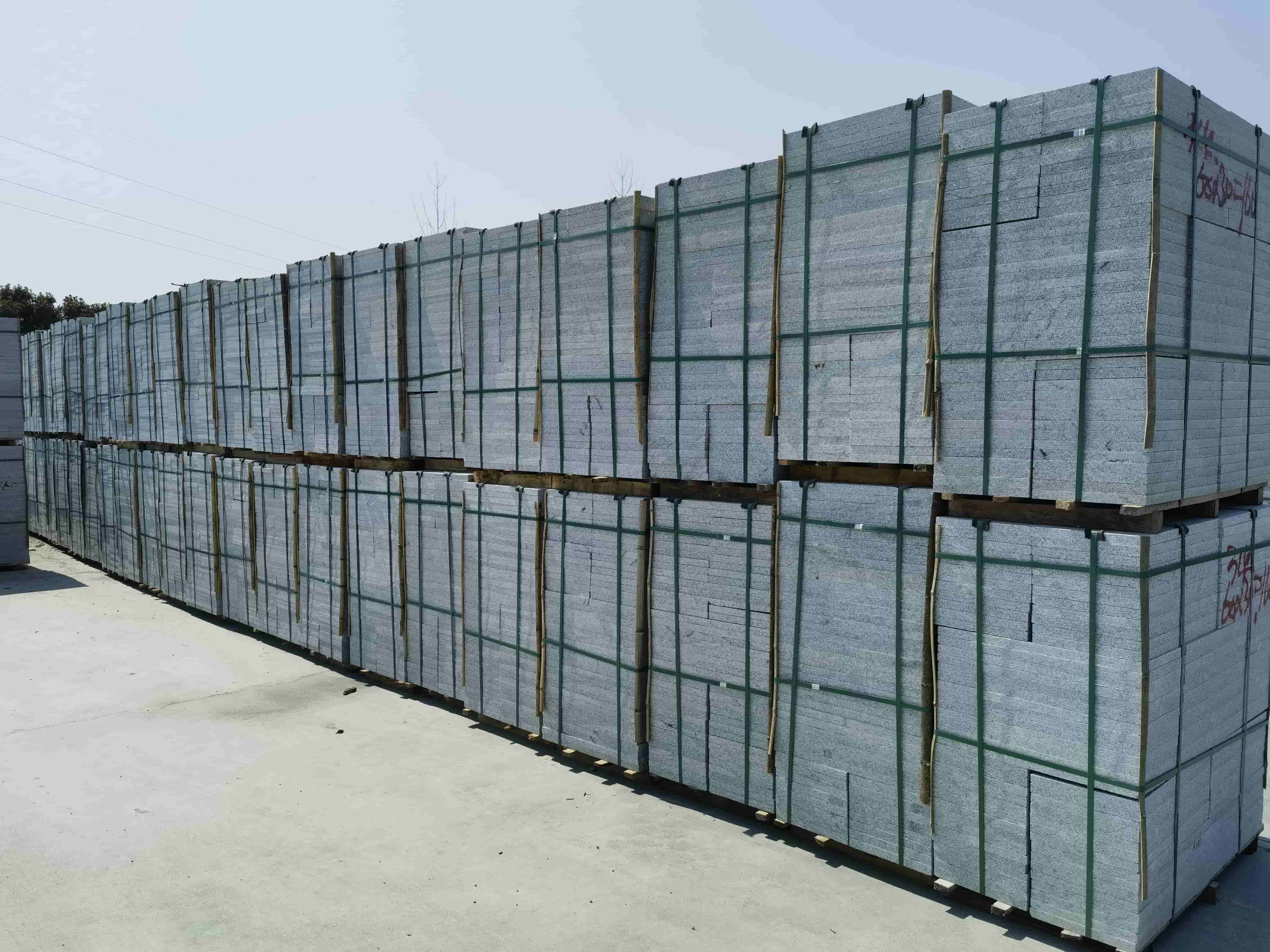 山南芝麻白火烧300*600处理价：3公分23元，5公分28元