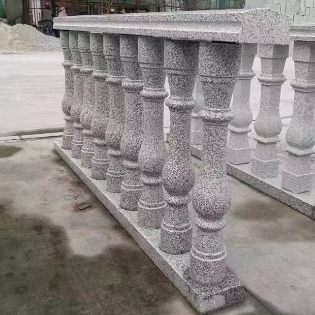 山南 芝麻白圆形光面花瓶柱，栏杆