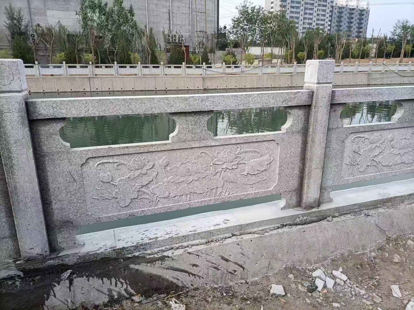 山南 芙蓉白大花桥梁、河道，石材栏杆、围栏、护栏