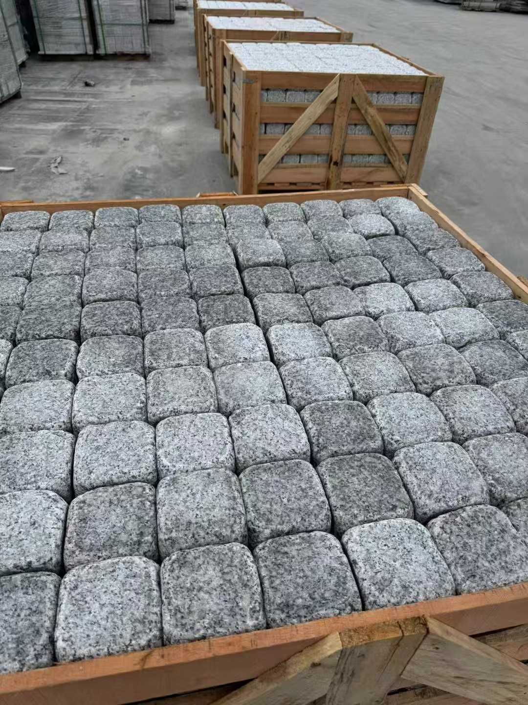 山南 园林景观滚石