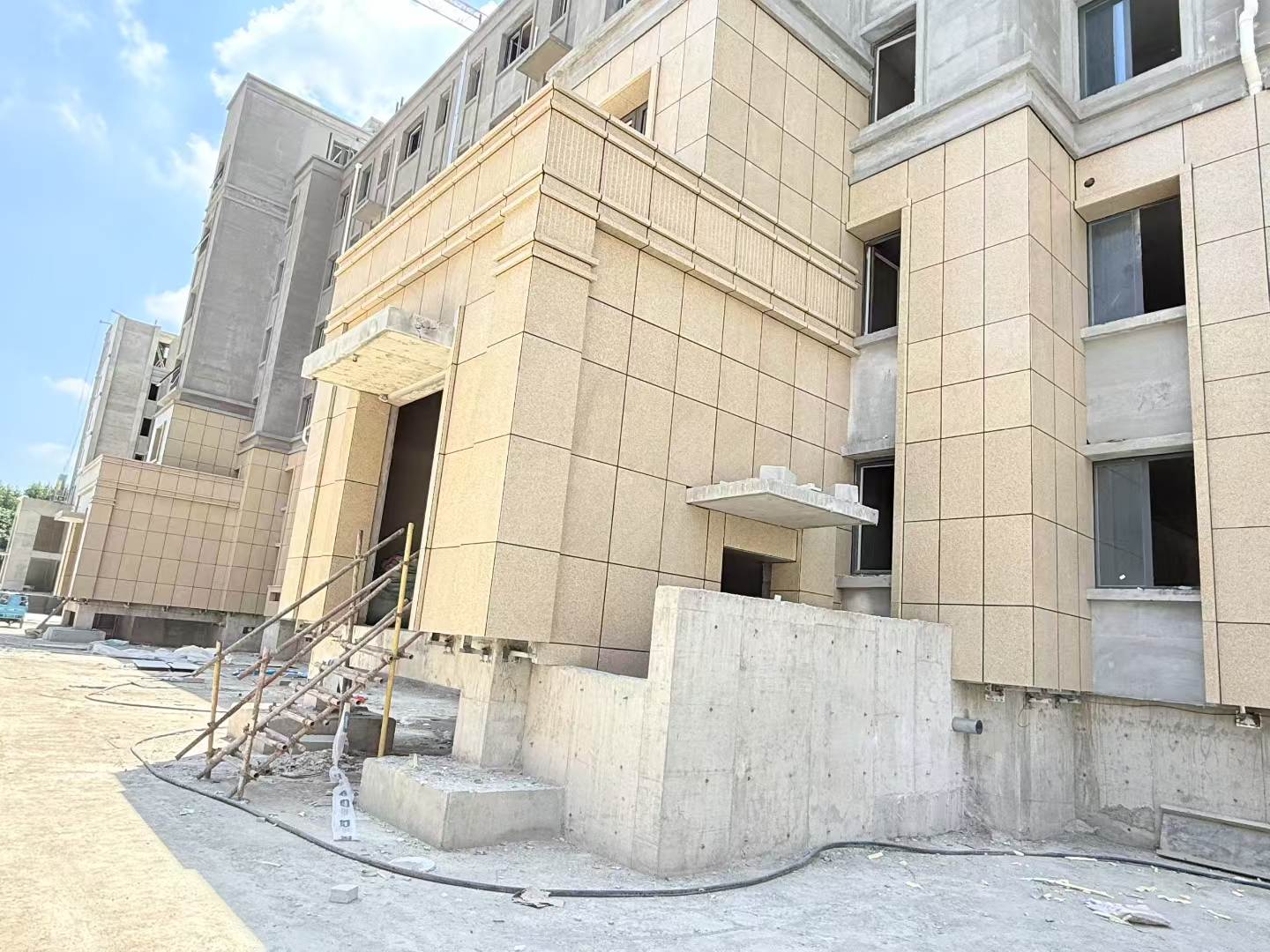 山南 黄金麻干挂，工地实拍