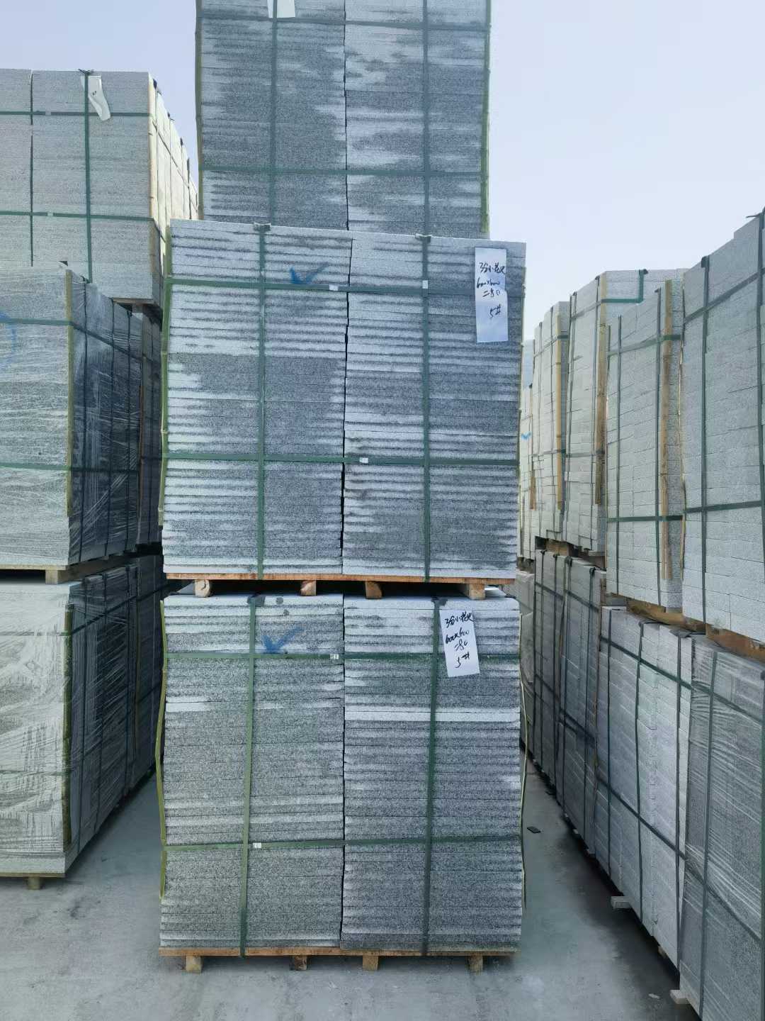 山南芝麻白地铺成品